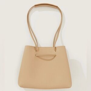 8 OTHER REASONS- Vegan Leather Slouchy Bucket Bag in Tan